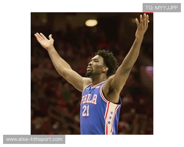 恩比德低位转身勾手命中，费城内线统治感拉满